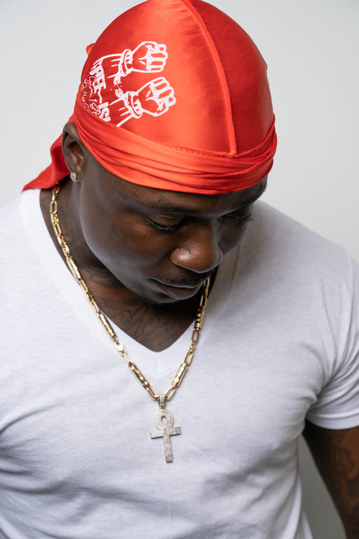 Durag made of silk is a luxurious material that is incomparable to any other type of fabric.